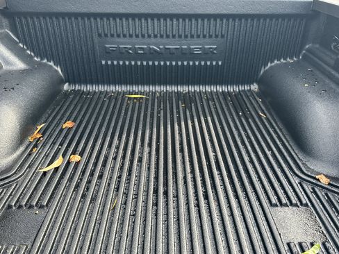 New 2026 Nissan Frontier SV image 9