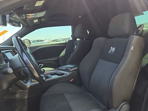 Used 2019 Dodge Challenger R/T Scat Pack RWD image 7