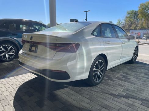 Used 2025 Volkswagen Jetta Sport image 20