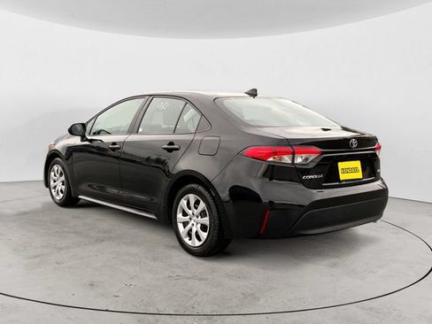 Used 2024 Toyota Corolla LE FWD image 7
