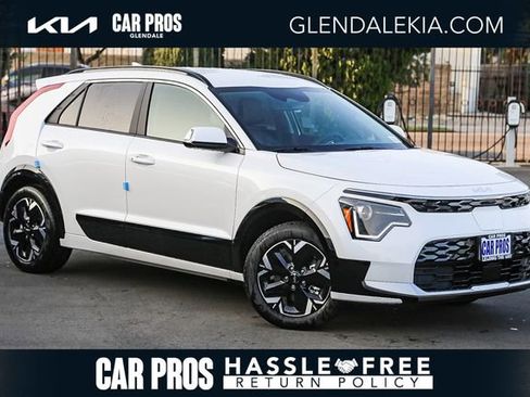 New 2026 Kia Niro Wind FWD image 1