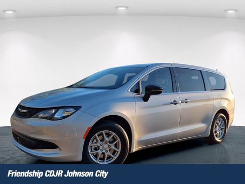 New 2026 Chrysler Voyager LX image 1