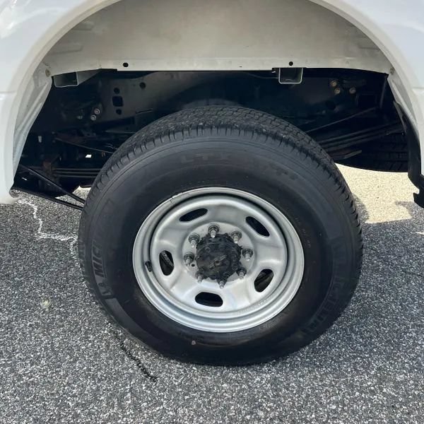 Used 2021 Ford F350 XL w/ Power Equipment Group AWD/4WD image 18