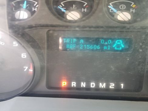 Used 2016 Ford F250 XL AWD/4WD image 5