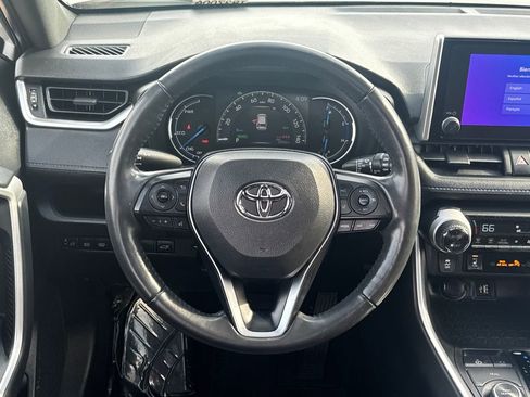 Used 2024 Toyota RAV4 SE w/ Convenience Package image 14