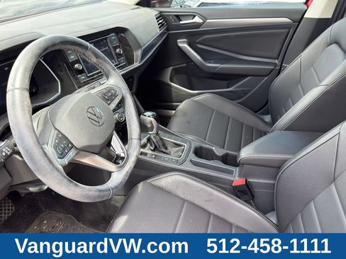 Used 2023 Volkswagen Jetta SE FWD image 13