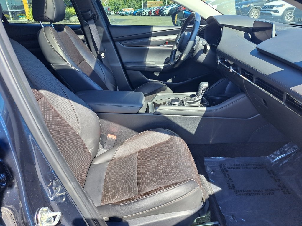 Used 2021 MAZDA MAZDA3 s AWD/4WD image 31