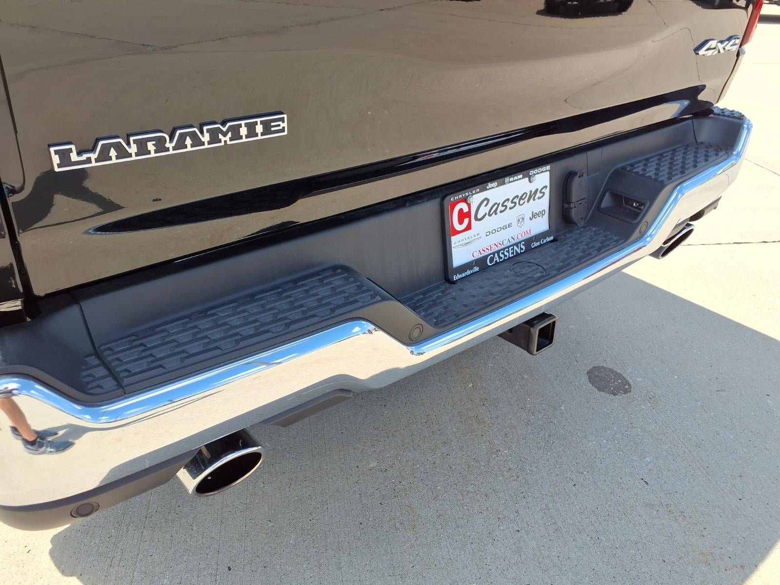 Used 2025 RAM 1500 Laramie AWD/4WD image 39