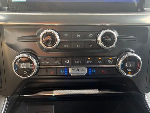 Used 2021 Ford F150 Lariat AWD/4WD image 10