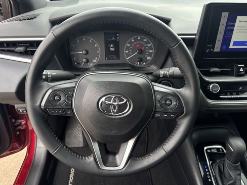 Used 2024 Toyota Corolla SE image 17