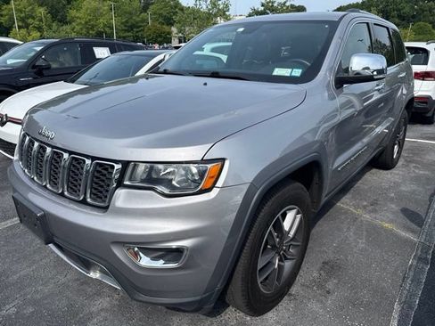 Used 2019 Jeep Grand Cherokee Limited AWD/4WD image 12