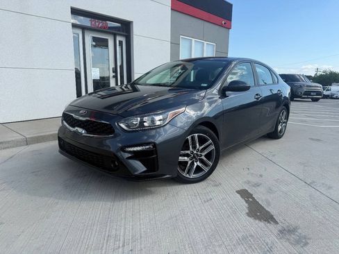 Used 2019 Kia Forte S FWD image 2