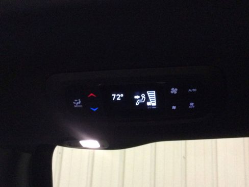 New 2026 Chrysler Pacifica Limited w/ S Appearance Package image 37