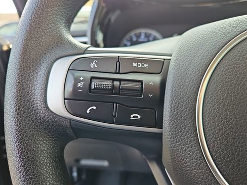 Used 2023 Kia K5 LXS image 23