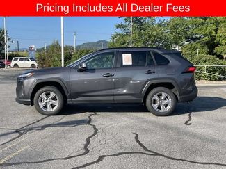 Used 2025 Toyota RAV4 XLE AWD/4WD video 2