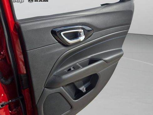 New 2026 Jeep Compass Latitude AWD/4WD image 28