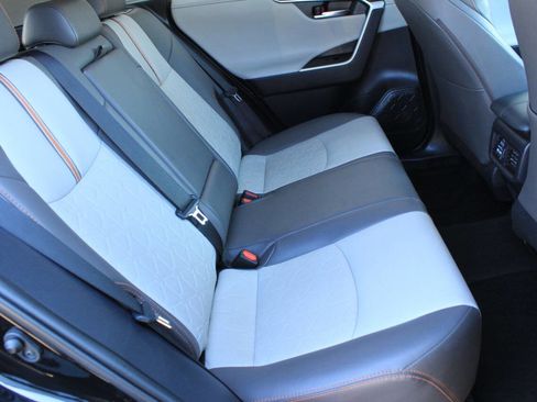 Used 2021 Toyota RAV4 Adventure image 16