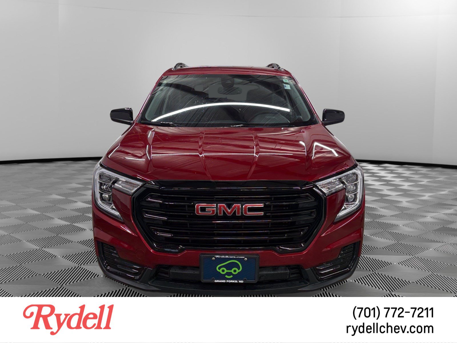 Used 2024 GMC Terrain SLE w/ Driver Convenience Package AWD/4WD image 8