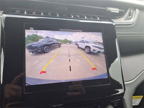 New 2025 Jeep Grand Cherokee Altitude image 26