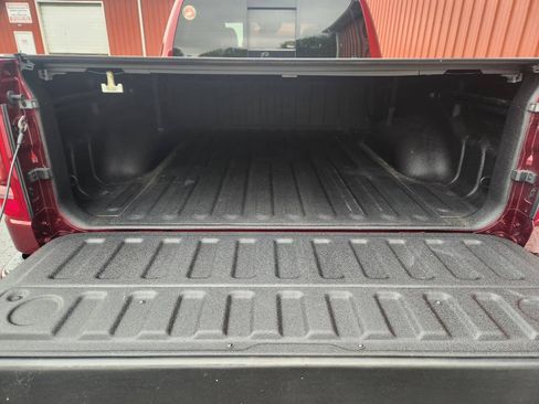 Used 2023 RAM 1500 Laramie AWD/4WD image 13