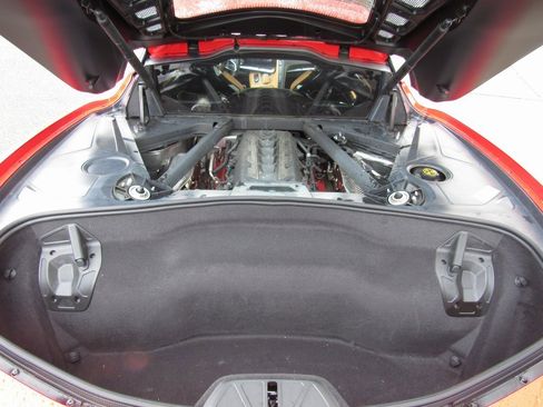 Used 2020 Chevrolet Corvette Stingray Preferred Cpe w/ 2LT Preferred Equipment Group image 18