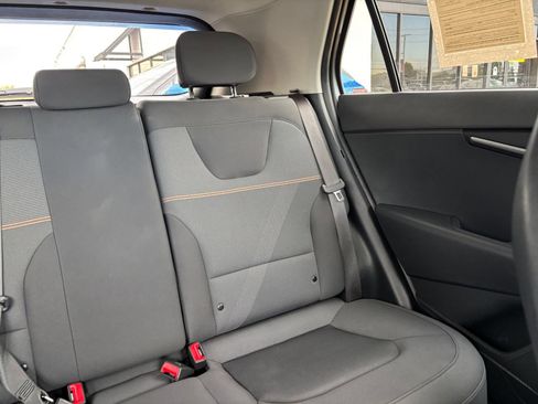 Used 2026 Kia Niro LX FWD image 34