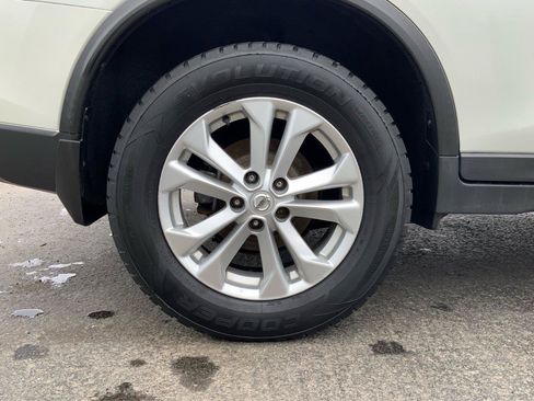 Used 2016 Nissan Rogue SV AWD/4WD image 26