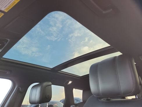 Used 2022 Land Rover Range Rover Sport HST image 20