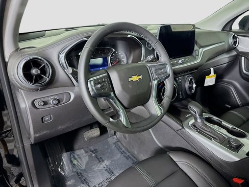 New 2025 Chevrolet Blazer LT w/ Sound & Technology Package image 9