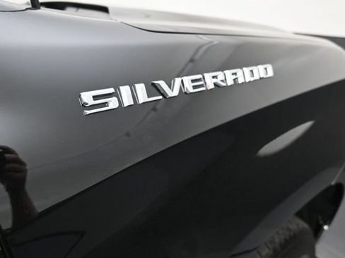Used 2023 Chevrolet Silverado 1500 LT AWD/4WD image 16