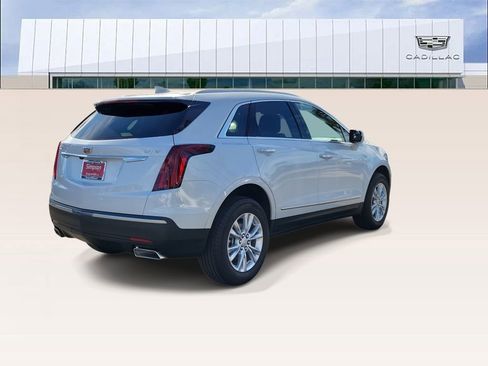 Used 2025 Cadillac XT5 Luxury image 8