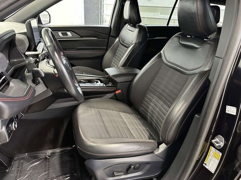 Used 2025 Ford Explorer ST-Line image 17