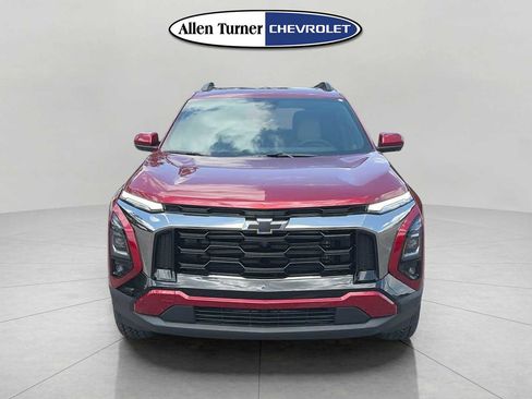 New 2026 Chevrolet Equinox ACTIV AWD/4WD image 2