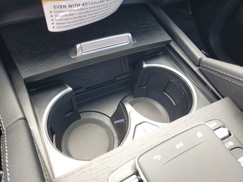 New 2026 Mercedes-Benz GLS 580 4MATIC image 33