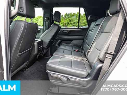 Used 2025 Chevrolet Tahoe LT AWD/4WD image 19