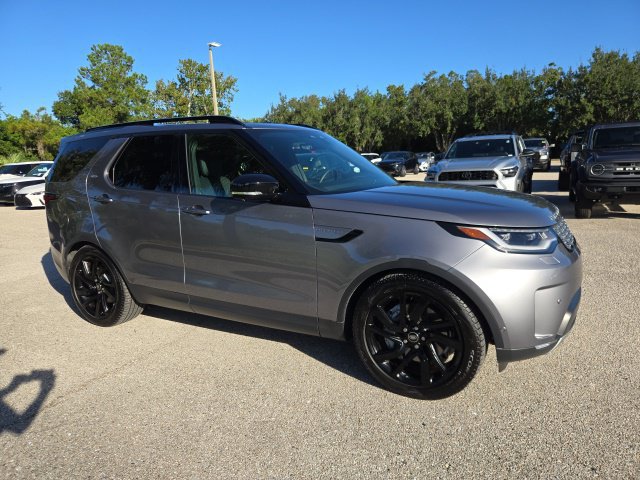 Used 2025 Land Rover Discovery S AWD/4WD image 7