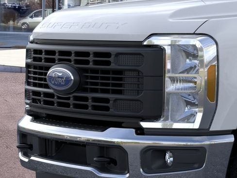New 2026 Ford F250 XL w/ FX4 Off-Road Package AWD/4WD image 18