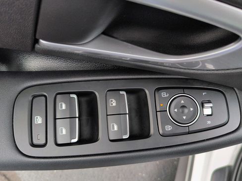 Used 2026 Hyundai Sonata SE FWD image 13