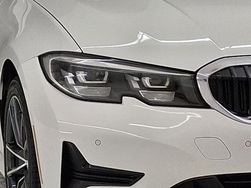 Used 2020 BMW 330i Sedan w/ Driving Assistance Package RWD image 9