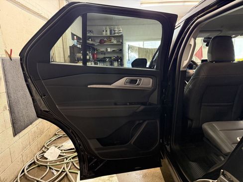 New 2026 Ford Explorer Active w/ Active Comfort Package image 17