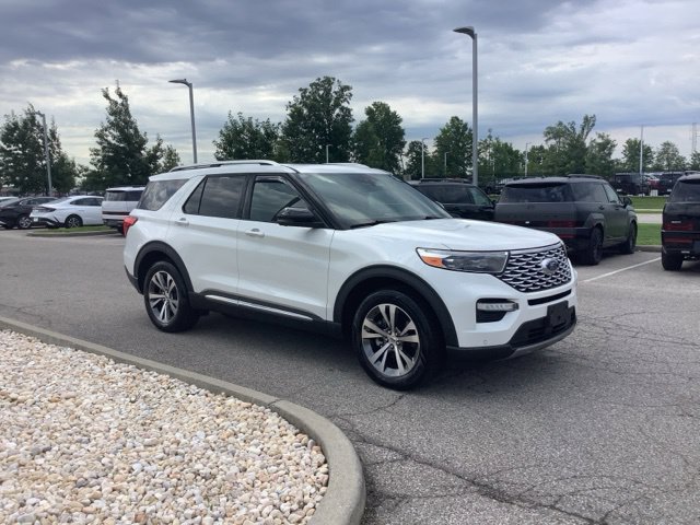 Used 2020 Ford Explorer Platinum w/ Premium Technology Package AWD/4WD image 3