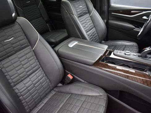 Used 2023 Cadillac Escalade Sport Platinum image 39