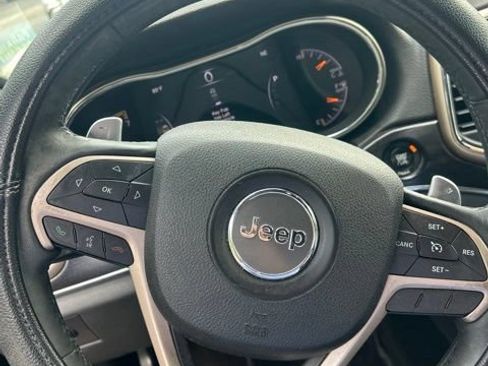 Used 2014 Jeep Grand Cherokee Limited w/ Trailer Tow Group IV AWD/4WD image 37