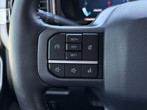 Used 2024 Ford F250 Lariat image 13