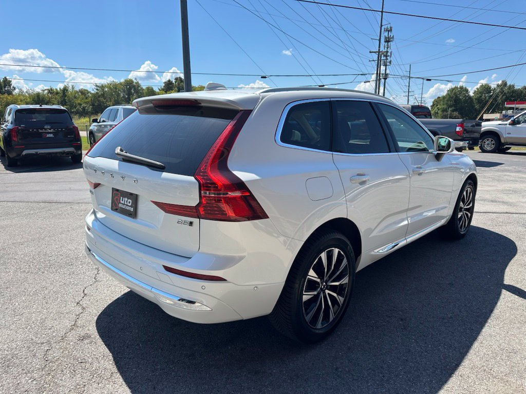 Used 2023 Volvo XC60 B5 Plus AWD/4WD image 9