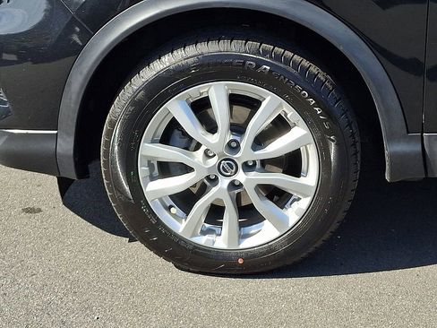 Used 2021 Nissan Rogue Sport S image 8