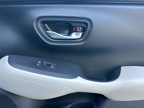 New 2027 Honda HR-V LX image 16