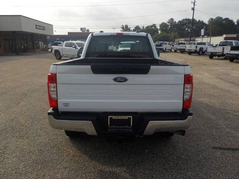 Used 2022 Ford F250 XL w/ Power Equipment Group RWD image 4