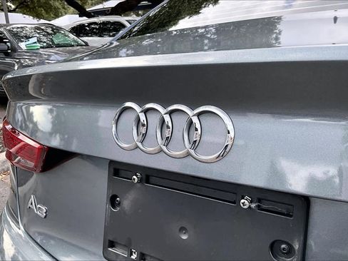 Used 2018 Audi A3 2.0T Premium image 32