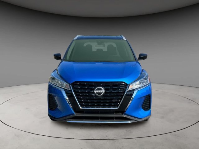 Certified 2023 Nissan Kicks SV FWD image 2